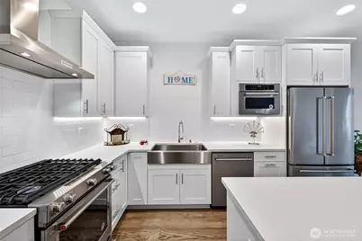 11521 117th Lane NE #2, Kirkland, WA 98033 - Photo 8