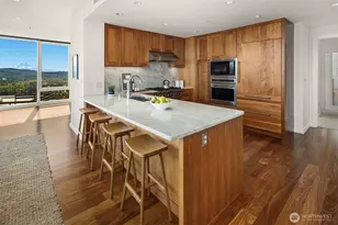 10700 NE 4th St, Bellevue, WA 98004 - Photo 4