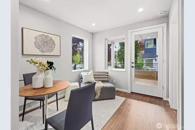 4464 Midvale Avenue N, Seattle, WA 98103 - Photo 2