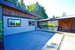 11809 NE 74th St, Kirkland, WA 98033 - Photo 2