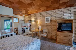 27131 N US Hwy 101, Hoodsport, WA 98548 - Photo 12