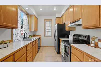 25123 Roberts Drive #313, Black Diamond, WA 98010 - Photo 4