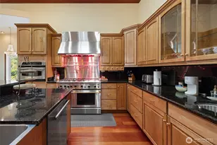 43103 Hilligoss Ln E, Eatonville, WA 98328 - Photo 14