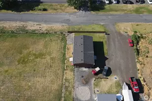 405 E Chelan St, Coulee City, WA 99115 - Photo 30