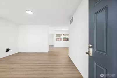 912 E 51st Street, Tacoma, WA 98404 - Photo 2