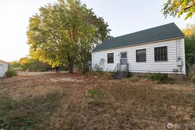 40 NW B Street, College Place, WA 99324 - Photo 2