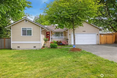 4105 Lincoln Way, Lynnwood, WA 98087 - Photo 1