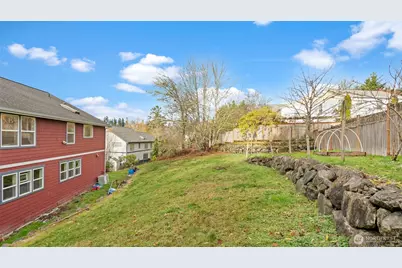 2372 Douglas Drive NE, Bainbridge Island, WA 98110 - Photo 28
