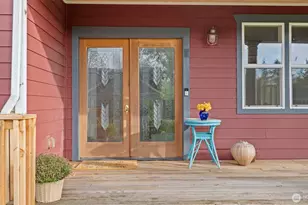 2372 Douglas Dr NE, Bainbridge Island, WA 98110 - Photo 26