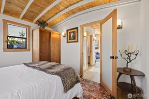 1080 W Ewing Pl, Seattle, WA 98119 - Photo 14