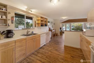 227 De Haro Ln, Friday Harbor, WA 98250 - Photo 8
