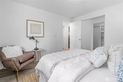 19230 Forest Park Drive NE #K-335, Lake Forest Park, WA 98155 - Photo 14