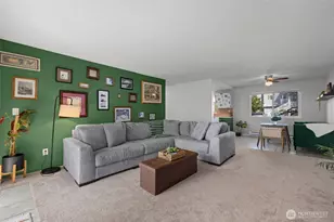 8823 Holly Dr, Everett, WA 98208 - Photo 14