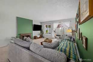 8823 Holly Dr, Everett, WA 98208 - Photo 12