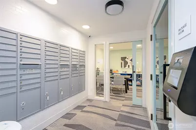 800 Queen Anne Avenue N, Seattle, WA 98109 - Photo 8