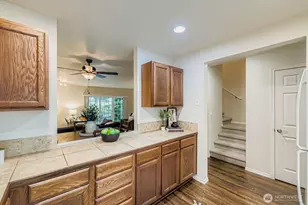 11626 Admiralty Way, Everett, WA 98204 - Photo 4