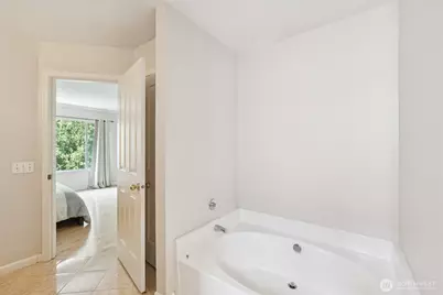 17623 133rd Place SE, Renton, WA 98058 - Photo 16