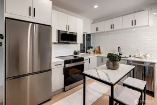 1421 19th Ave, Seattle, WA 98122 - Photo 6