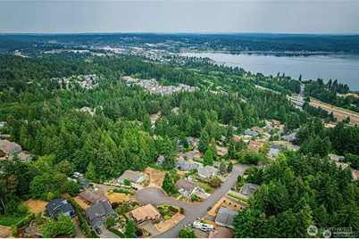 8110 Lorie Court NW, Silverdale, WA 98383 - Photo 8