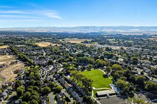 702 SE Creekside Dr, College Place, WA 99324 - Photo 38