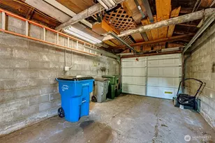 307 E 22nd St, Vancouver, WA 98663 - Photo 32