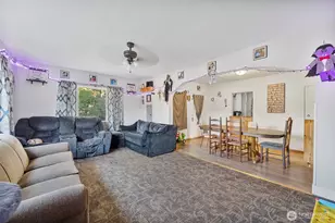 115 W 2nd St, Waitsburg, WA 99361 - Photo 2