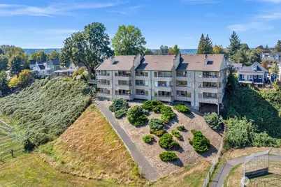 101 Pine Avenue #105, Snohomish, WA 98290 - Photo 1