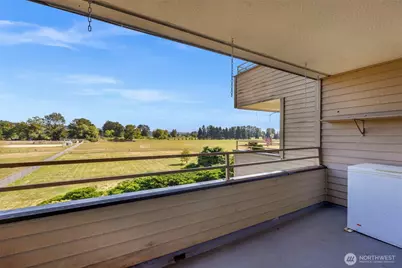 101 Pine Avenue #105, Snohomish, WA 98290 - Photo 8