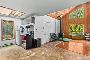 110 E Beach Shore Dr, Shelton, WA 98584 - Photo 16