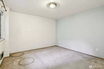 12044 96th Avenue NE #213, Kirkland, WA 98034 - Photo 8