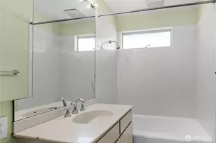 223 W Kinnear Pl, Seattle, WA 98119 - Photo 22