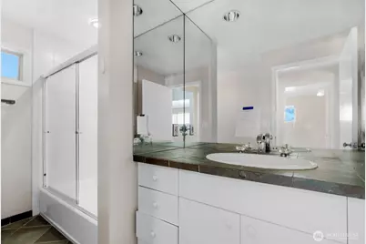 223 W Kinnear Place, Seattle, WA 98119 - Photo 18