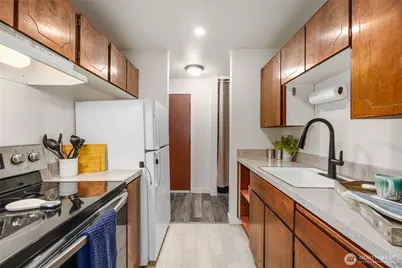 15156 65th Avenue S #1012, Tukwila, WA 98188 - Photo 6