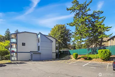 15156 65th Avenue S #1012, Tukwila, WA 98188 - Photo 12