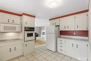 1717 E St, Lynden, WA 98264 - Photo 8