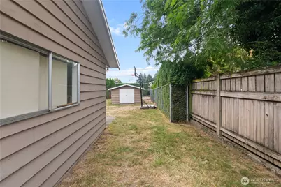 1717 E Street, Lynden, WA 98264 - Photo 28