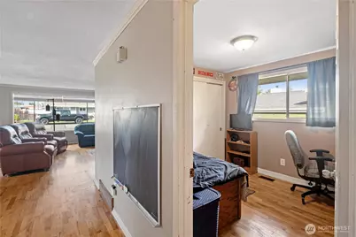 1717 E Street, Lynden, WA 98264 - Photo 14