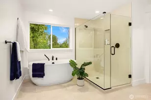 14870 Site 5 NE 2nd Ct, Bellevue, WA 98007 - Photo 32