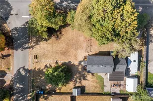 9113 Wildwood Ave SW, Lakewood, WA 98498 - Photo 2