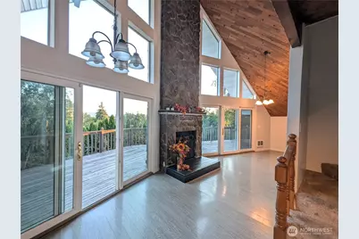 1306 Mt. Brynion Street, Kelso, WA 98626 - Photo 8