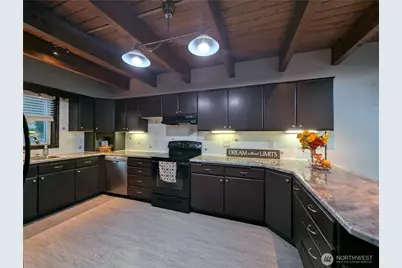 1306 Mt. Brynion Street, Kelso, WA 98626 - Photo 6