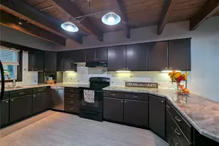 1306 Mt Brynion St, Kelso, WA 98626 - Photo 6