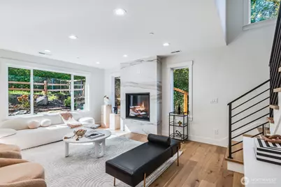 10661 Forbes Creek Drive, Kirkland, WA 98033 - Photo 16