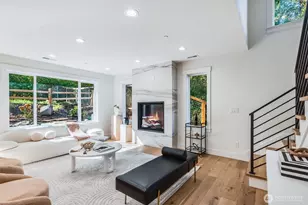 10661 Forbes Creek Dr, Kirkland, WA 98033 - Photo 16