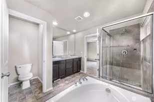 930 Cove View Cir, Oak Harbor, WA 98277 - Photo 20