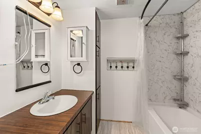 1050 Howard Street #3, Raymond, WA 98577 - Photo 18