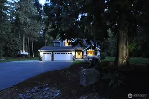 20021 NE 194th St, Woodinville, WA 98077 - Photo 2
