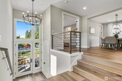 15525 NE 60th Street, Redmond, WA 98052 - Photo 2