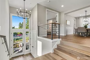 15525 NE 60th St, Redmond, WA 98052 - Photo 2