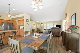 2439 W 12th St, Port Angeles, WA 98363 - Photo 12
